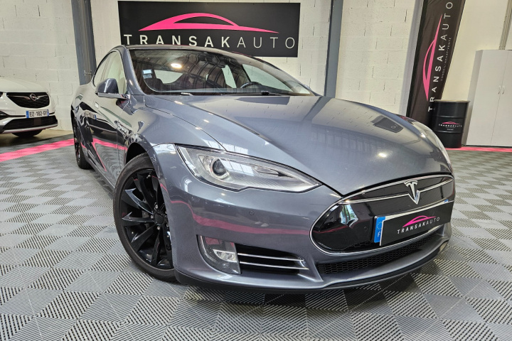 TESLA MODEL S