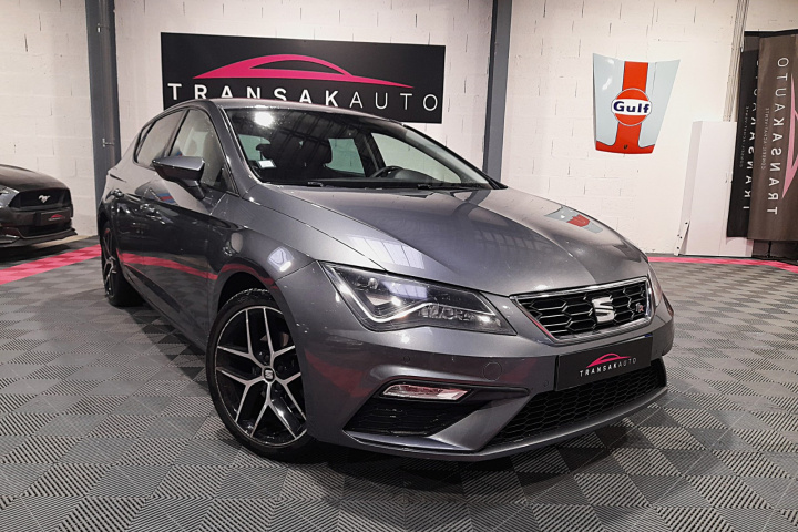 SEAT LEON