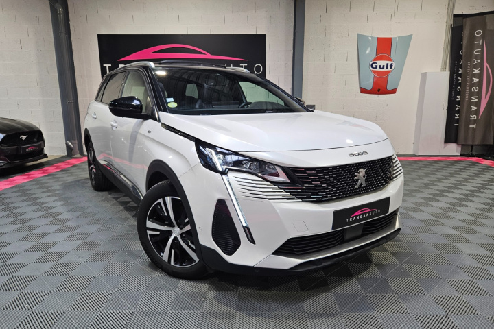 PEUGEOT 5008