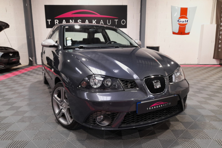 SEAT IBIZA