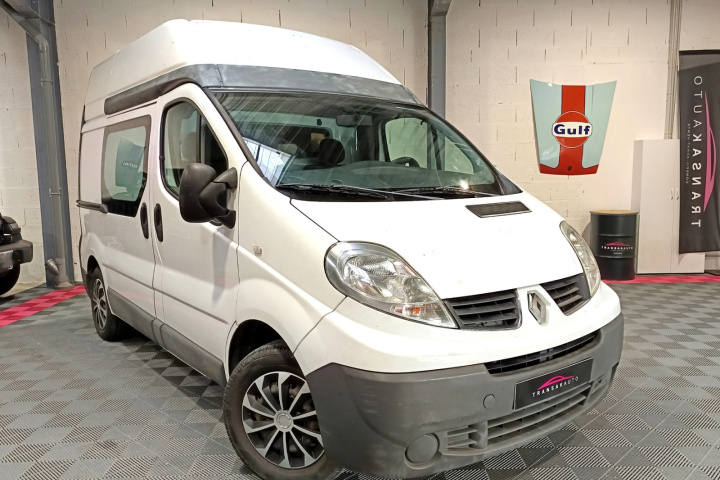 RENAULT TRAFIC FOURGON