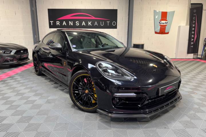 PORSCHE PANAMERA